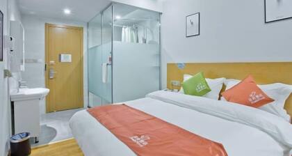 Shell (Beijing tongzhou Liyuan Wangsheng East Metro Station Hotel)
