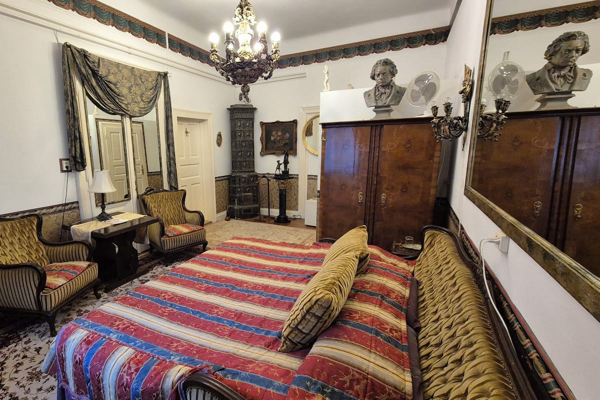 Double Room, City View | Desk, free WiFi