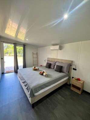 2 slaapkamers, een strijkplank/strijkijzer, wifi, beddengoed
