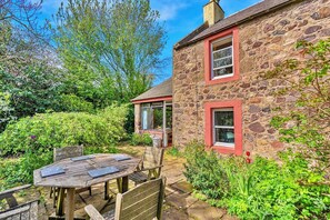 Cottage | Garden - Historical Cottage Near Preston Mill, No Deposit (East Linton)