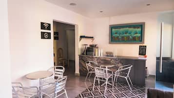 Coffee shop