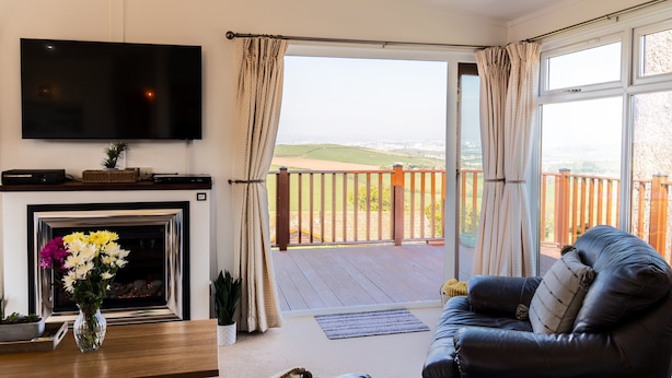 Chalet | Living room - Chalet in Cornwall Near Freathy Beach (Torpoint)