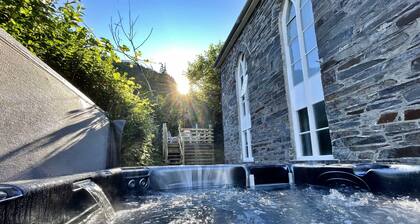 5 Bedroom Holiday Home in Dinas Mawddwy, No Deposit