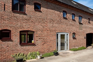 Cottage | Exterior - Countryside Retreat With hot Tub, No Deposit (Ashbourne)