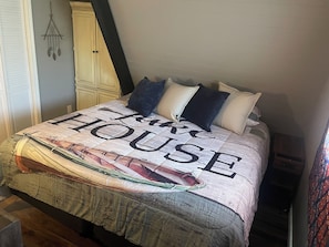 3 habitaciones, wifi gratis y ropa de cama