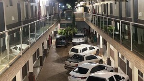 Ảnh chưa phân loại, 3 trong số 7 ảnh, nút