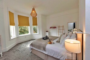 House | 5 bedrooms, iron/ironing board - Victorian-style Villa Near Exmouth (Exmouth)