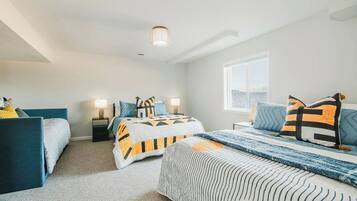 5 bedrooms, desk, free WiFi, bed sheets