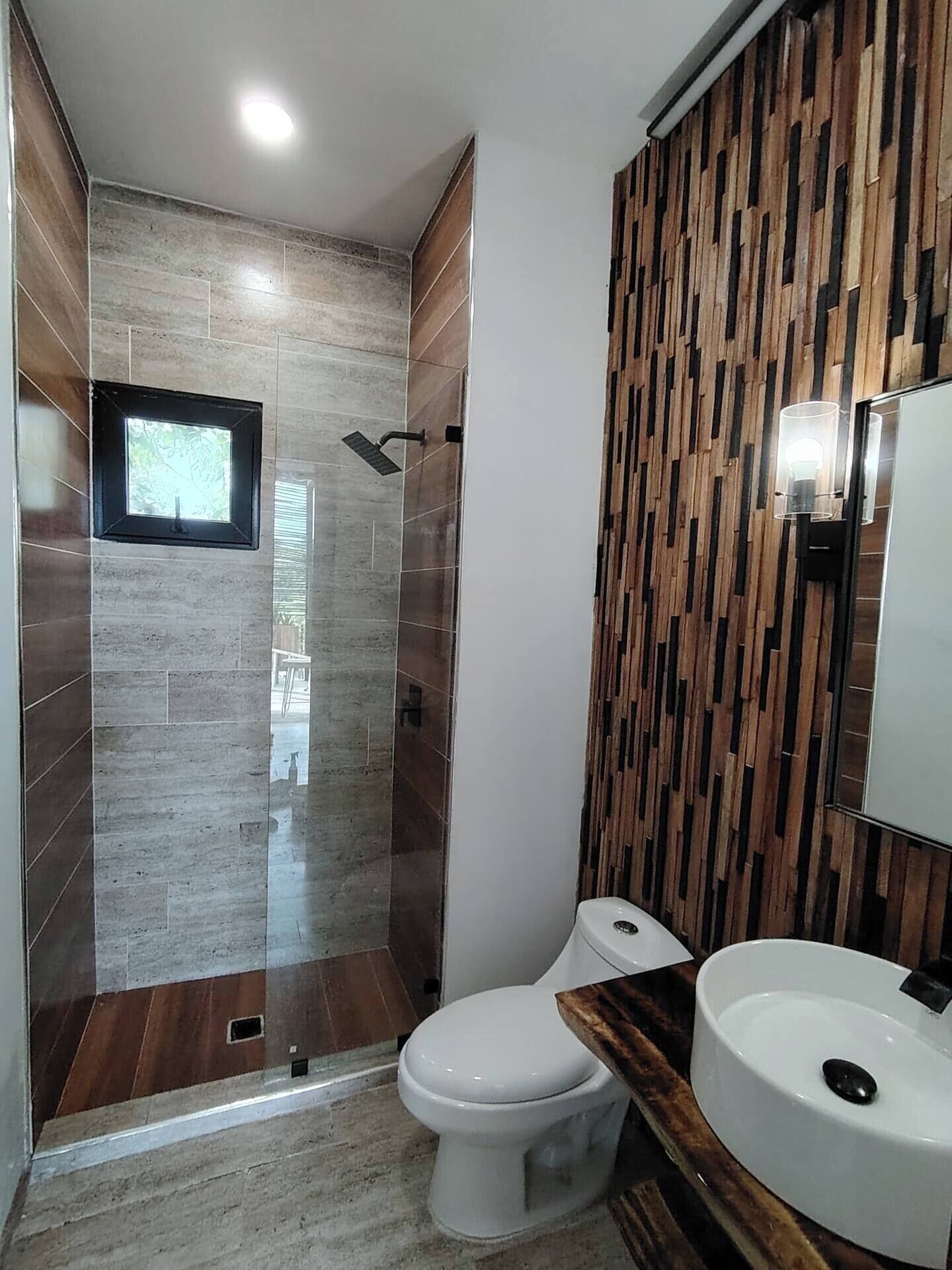 Shower, towels, toilet paper
