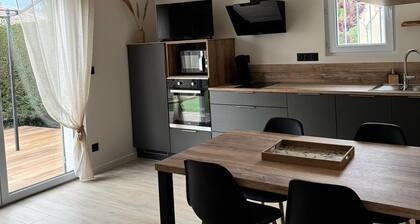 Air-conditioned house with pool, Le Laurier du Golf