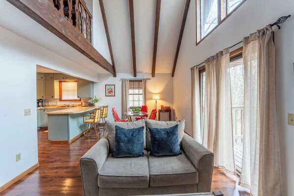 Smart TV, fireplace, printers