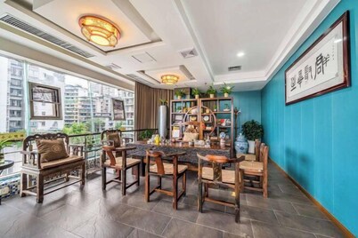 Three Gorges Feng Hotel (Zhongxian Guoyuan Road)