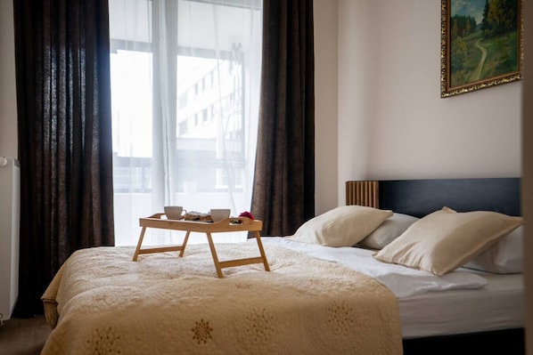 2 bedrooms, iron/ironing board, free WiFi, bed sheets - Białołęka Apt - 61m2, Parking & Balcony - by Rentujemy (Warszawa)