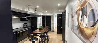Luxe Apartment in Caledon