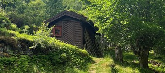 Tradisjonell norsk hytte i Rasdalen