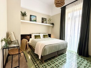 2 chambres, fer et planche à repasser, Wi-Fi, draps fournis