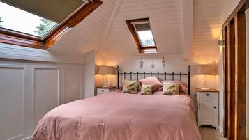 House | 4 bilik tidur