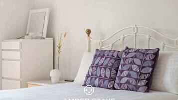 1 soverom, strykejern/-brett, wi-fi og sengetøy