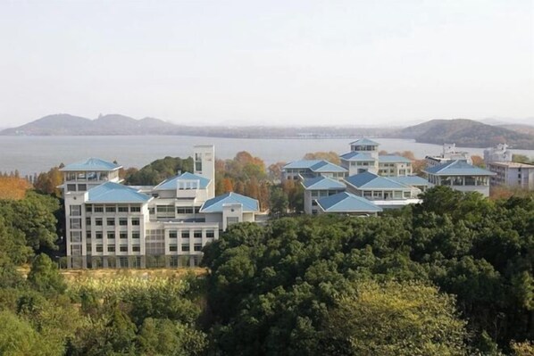 View from property - Wuhan Yashidi Light Luxury Hotel (Wuhan University Store) (Wuhan)