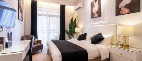 Cots/infant beds