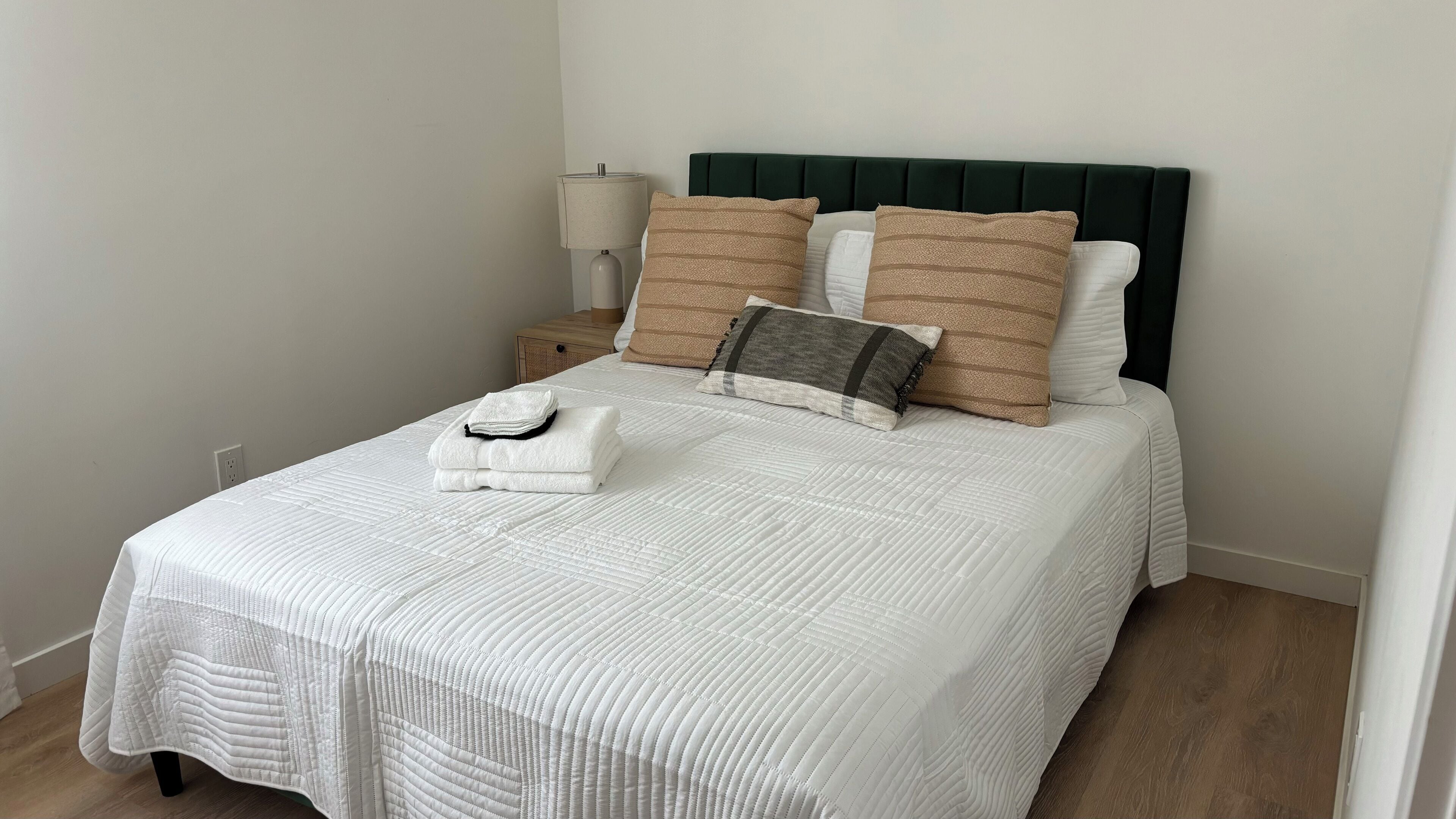 4 bedrooms, iron/ironing board, free WiFi, bed sheets