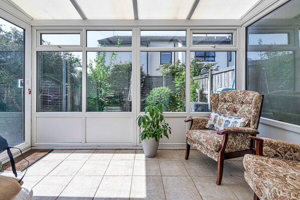 Living room - Cottage in Rhos-on-sea Near Sandy Beach (Colwyn Bay)