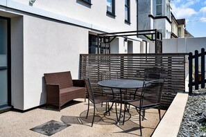 House | Balcony - Charming Home in Saltash Near Whitsand Bay (Saltash)