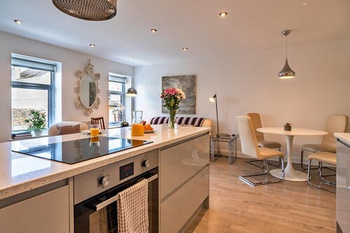 Charming Home in Saltash Near Whitsand Bay