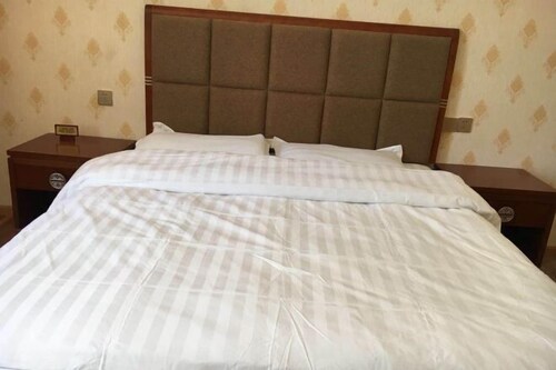 Ali Pulan Town Hotel