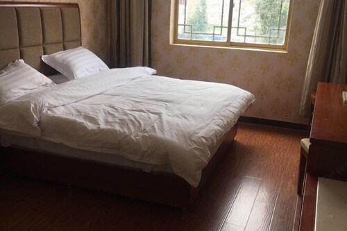 Ali Pulan Town Hotel