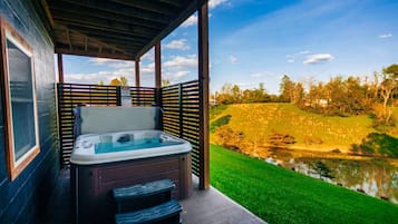 Outdoor spabad