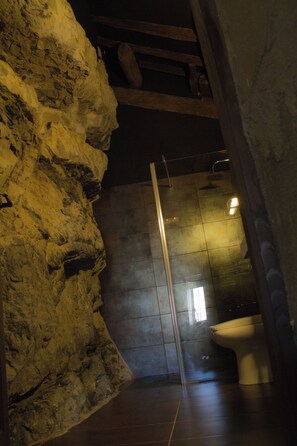 Cottage, 2 Bedrooms, Pets Allowed, Garden View | Bathroom