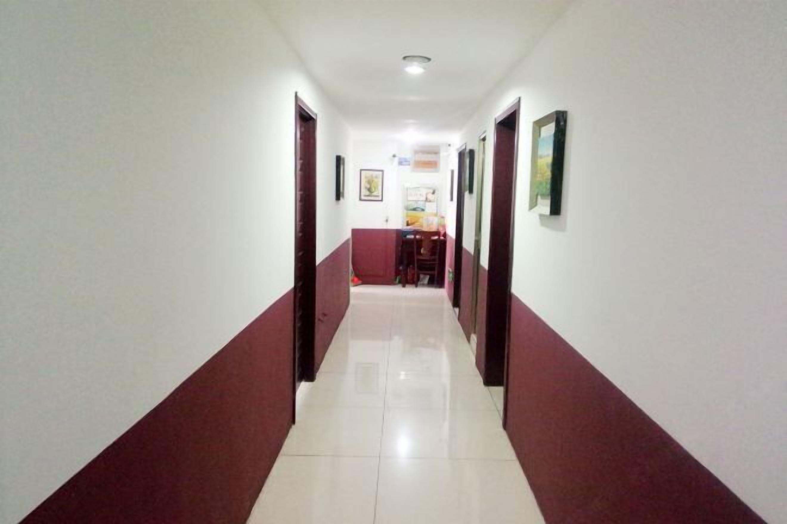 المنشأة من الداخل