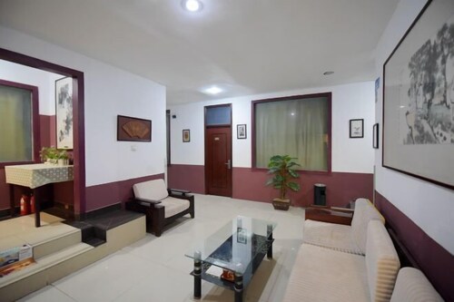 Hanlin Business Hotel