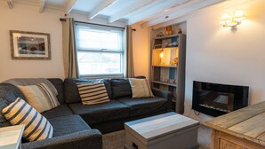 Living area - Cottage in Mevagissey Near Harbourfront (St Austell)