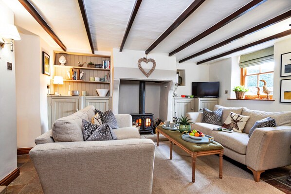 Cottage | Living room - Cottage in Casterton Near Kirkby Lonsdale (Carnforth)