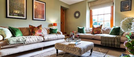 Cottage | Living area
