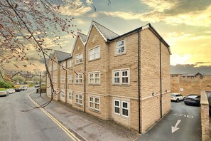 Apartment | Exterior - Apartment in Harrogate Near Yorkshire Dales (Harrogate)