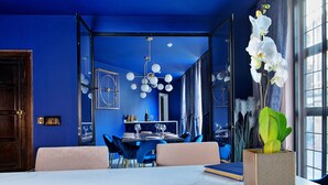 House | Living room - Holiday Home Near Castle Quarter (Nottingham)