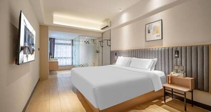 Luck Hotel (Shijiazhuang Huai'an East Road)