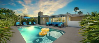 Villa Paradisus. Heated Pool! 6 min to the beach