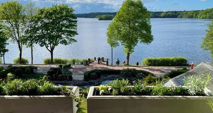 Heimathafen Dieksee mit Panoramablick direkt am Dieksee!