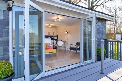 Chalet in Snowdonia With Pool & Fishing Lake