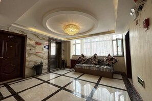 Unclassified image, 2 of 20, button - Kuqa Haodu Business Hotel (Kuqa)