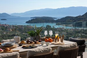 Villa, 4 slaapkamers, privézwembad, uitzicht op zee | Terras