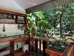 Private kitchen - Enchanting cabin with WiFi in Cobano - Perfect for a getaway (Cobano)