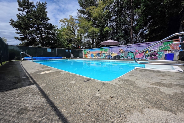 Seasonal outdoor pool