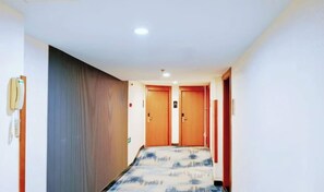 Interior - Super 8 Hotel (Beijing Jianguomen Subway Station Capital Children's Research Institute) (Beijing)