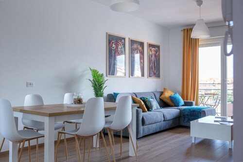 Between sea and city, 15 minutes from the airport, 5 minutes from the excavations of Ostia Antina,