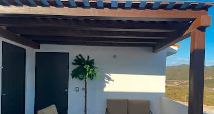 Charming 3-bedroom house with AC, WiFi in amazing El Sauzal, by Ruta del Vino